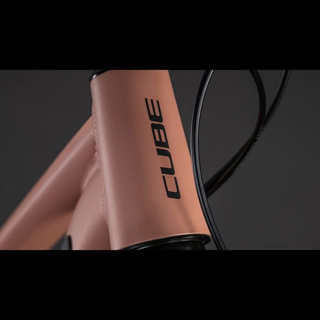 CUBE Aim SLX maastopyörä